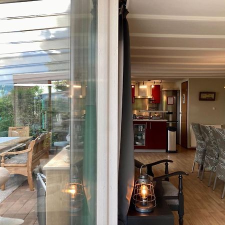 4 Pers Holiday Home Hilla With Winter Garden In Front Of The Dike Directly On The Lauwersmeer Anjum ภายนอก รูปภาพ