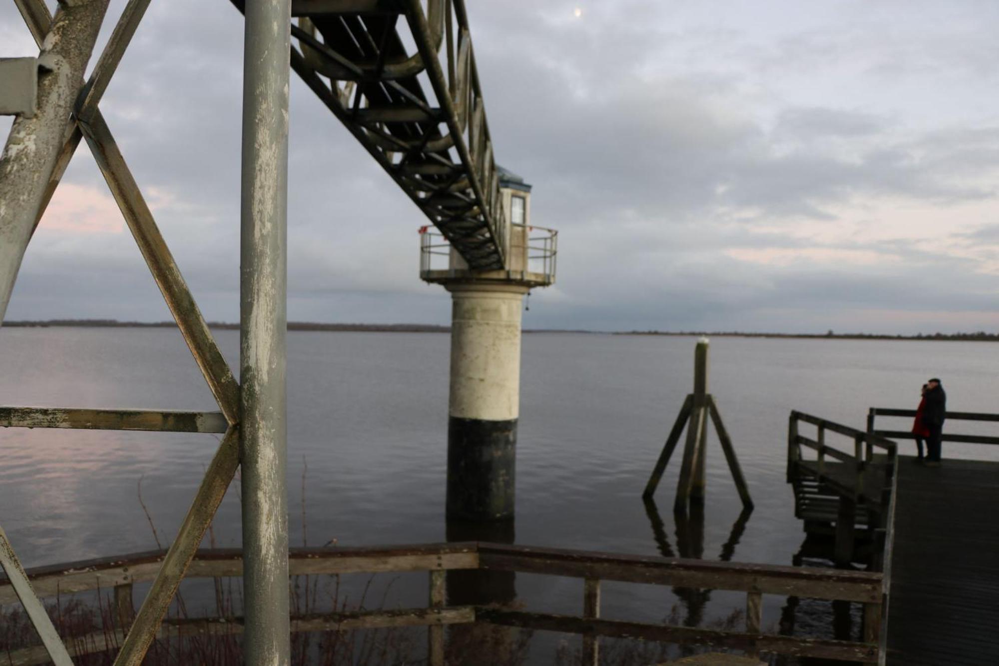4 Pers Holiday Home Hilla With Winter Garden In Front Of The Dike Directly On The Lauwersmeer Anjum ภายนอก รูปภาพ